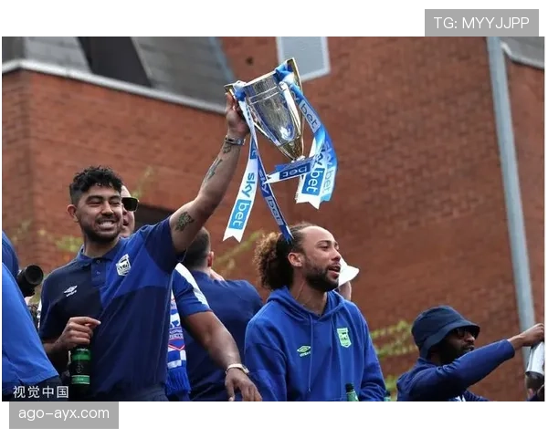 基恩重返英超，伊普斯维奇积极备战新赛季目标引关注