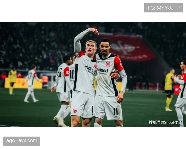 法兰克福中场强势掌控节奏，助球队逆转取胜状态回升