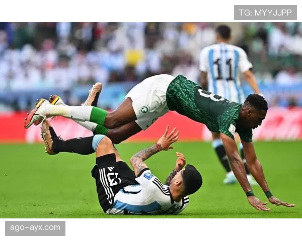 罗纳尔多荣归故里,深耕青训助力足球未来 罗纳尔多荣归故里,深耕青训助力足球未来