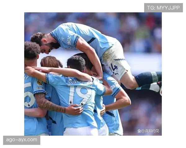 水晶宫遭遇惨败,球队士气面临考验与状态回暖的期盼并存 水晶宫遭遇惨败,球队士气面临考验与状态回暖的期盼并存