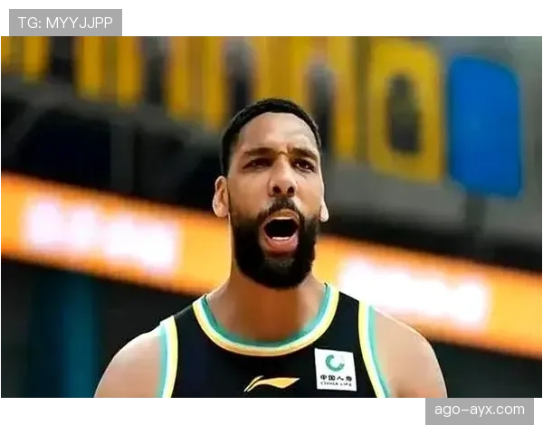 奥卡福篮下强攻效率提升显著 改变球队内线攻防节奏