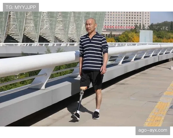 皮斯托瑞斯家的冰箱里，装的不是饮料是钛合金假肢